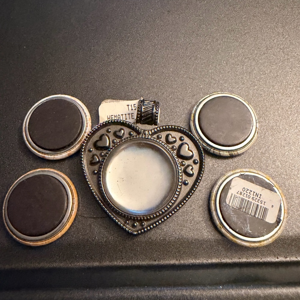 Magnabilities Heart Hematite Pendant With Magnetic Inserts - Picture 3 of 5